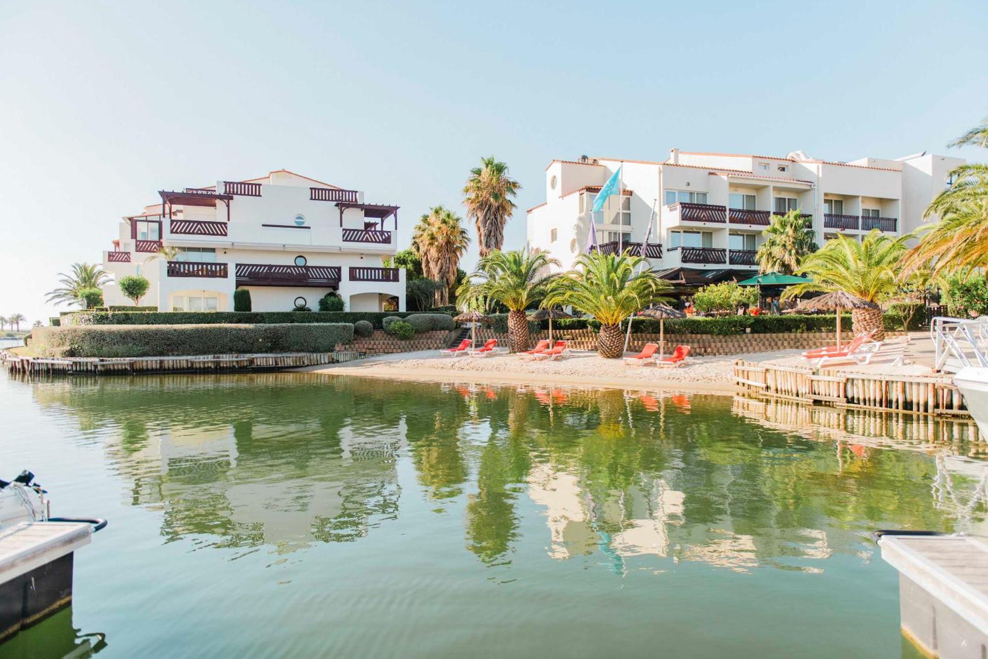 Hotel Relais Et Chateaux Thalasso & Spa Ile De La Lagune Saint-Cyprien  Exterior foto